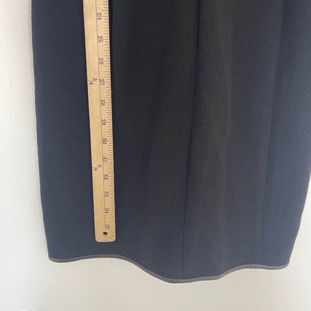 Veronica Beard Zip Front Black Dress Wool Blend Leather Trim V Neck Size 2 - Picture 9 of 9